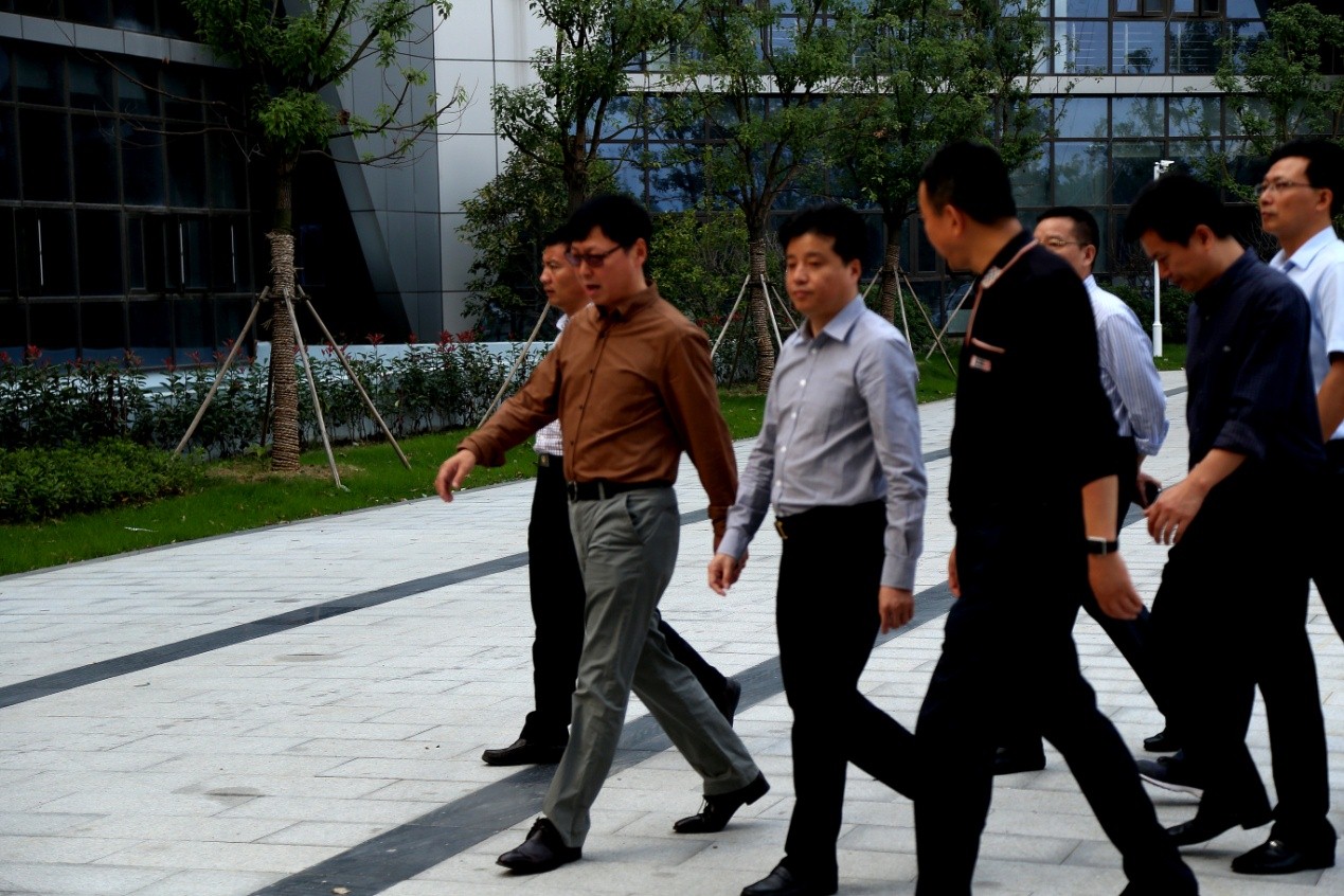江苏省委党校第十二期书记培训班领导到凯龙高科参观考察